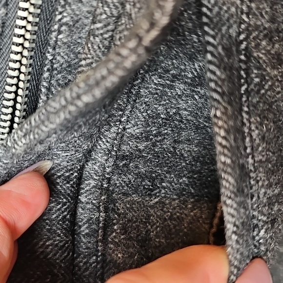 NEW BLACK WOOL TWEED AND LEATHER LONG SLEEVE MOTO JACKET - Picture 9 of 16